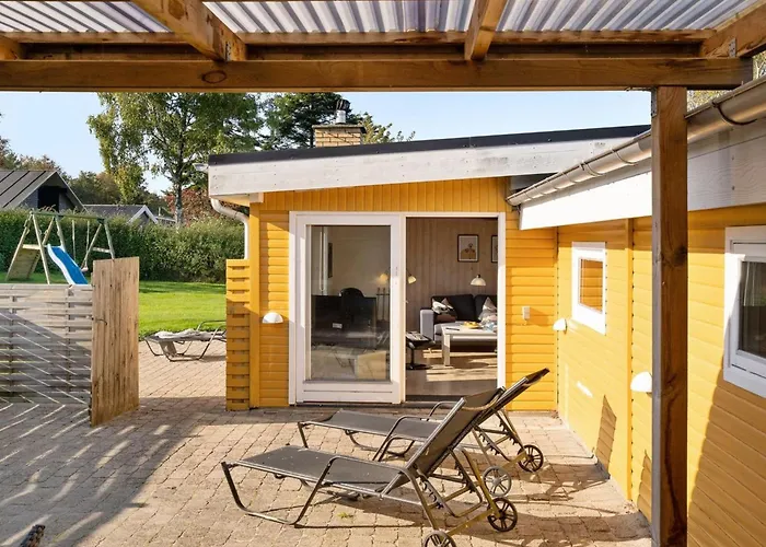 Nane - 80m From The Sea By Interhome *