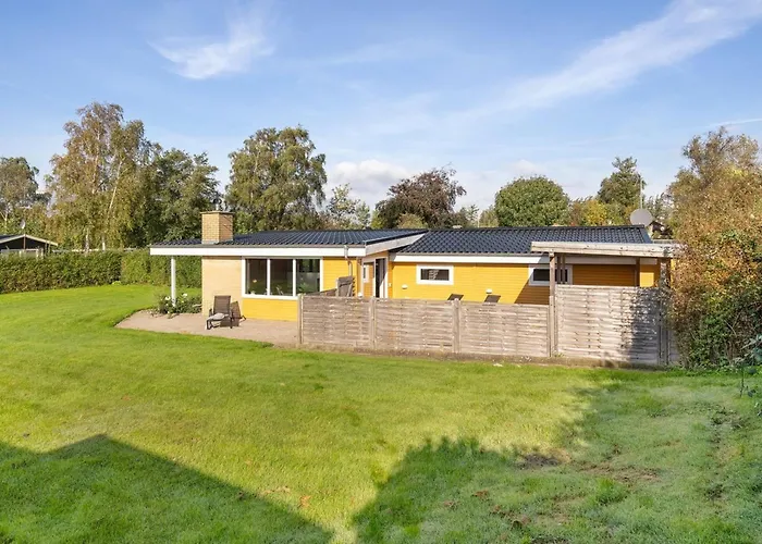 Nane - 80m From The Sea By Interhome *